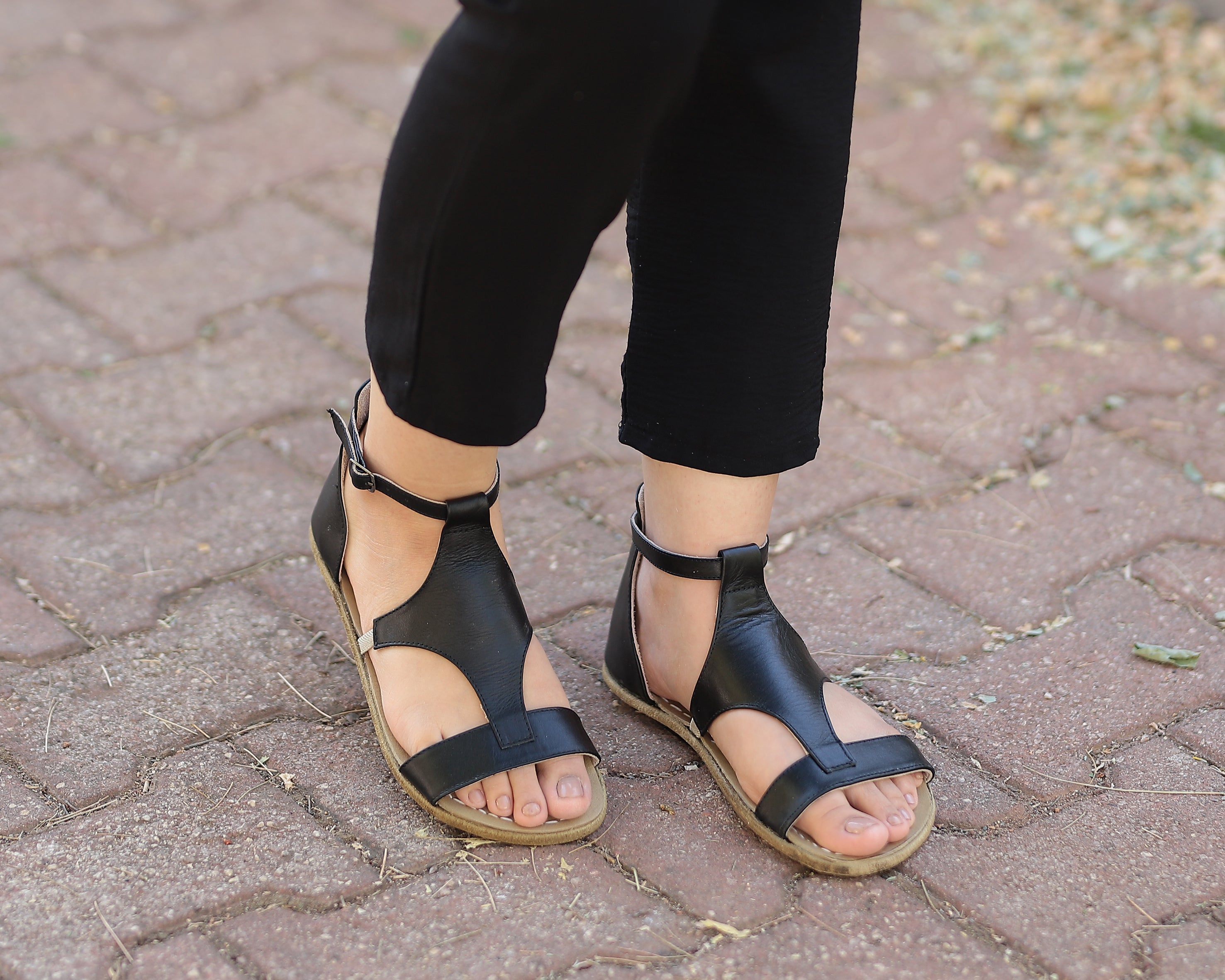 Black Women Buckle Slipper Wide Barefoot Smooth Leather Handmade Women Slipper